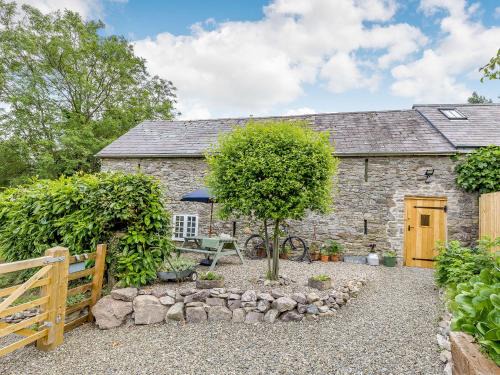 Lydbury North House | Unforgettable Stays at The Old Milking Parlour - 10/10 Rated
