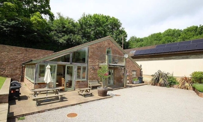 Flaxley Cottage | Discover THE OLD MILL: Pet-Friendly Cottage in Cinderford