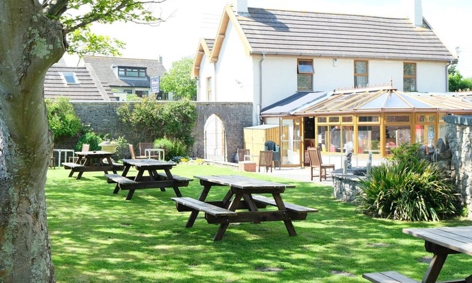 Brean Bed & Breakfast | Welcoming Stay at The Old Rectory - Breakfast Included!