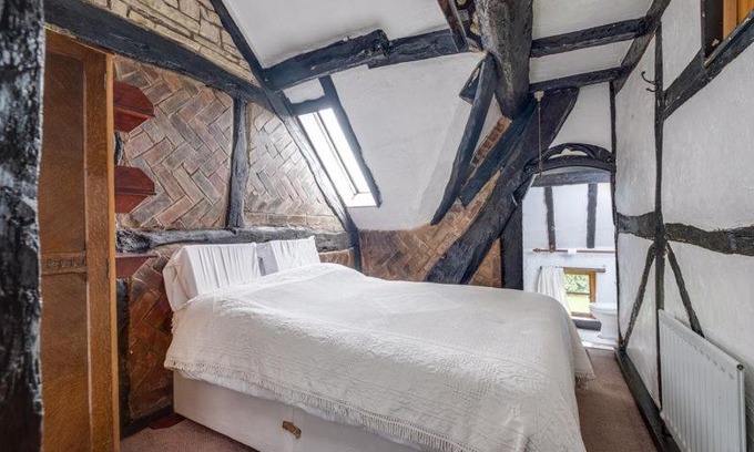 Aston on Trent Bed & Breakfast | Family-Friendly Retreat at The Old Rectory - 8/10 Rating
