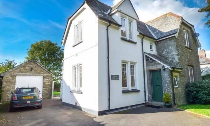 Lewannick Cottage | Pet-Friendly Getaway at The Old School House in Lewannick