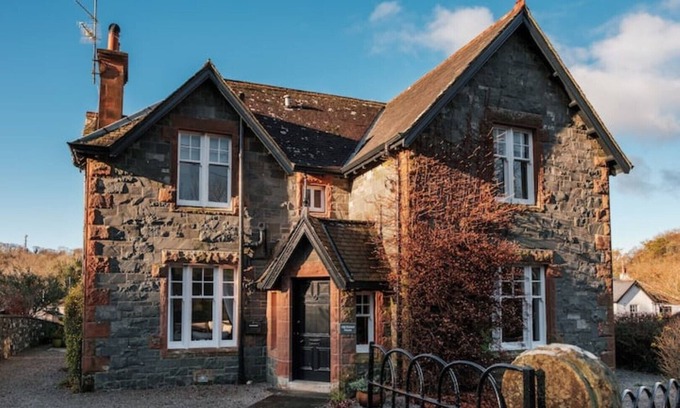 Newton Stewart House | Relax at The Old School House with Private Hot Tub Access