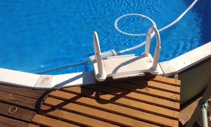 Merriwagga Cabin | Relax at The Old School Merriwagga with Family-Friendly Amenities