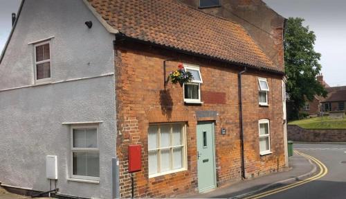 Ollerton House | Cozy Holiday Homes Across the United Kingdom for Families