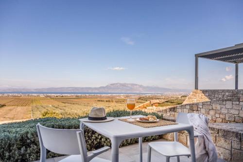 Velo-Vocha House | Experience The Olive Hill: Pet-Friendly Retreat with Pool