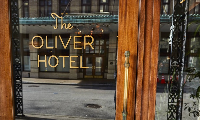Downtown Knoxville Hotel | Discover The Oliver Hotel: Spa & Family-Friendly Bliss