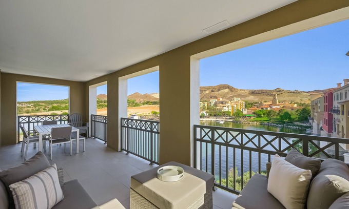 Lake Las Vegas Resort | Unmatched Experience at The One and Only, Lake Las Vegas