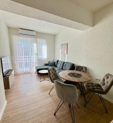 Kumanovo Apartment | Stylish ONE Suites with Terrace in City Center, Rated 9/10