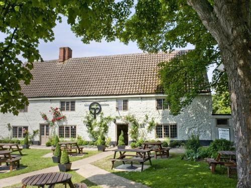 Thornham Hotel | Pet-Friendly Retreat at The Orange Tree Thornham - Rated 9/10