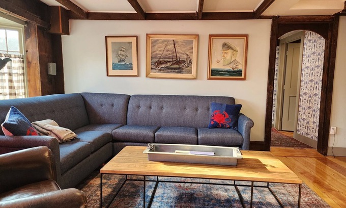 Rockport Apartment | Discover The Orca on Bearskin Neck: Oceanfront Oasis