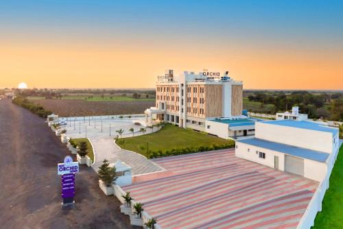 Jamnagar Hotel | Elegant Stay at The Orchid Jamnagar with Pool & Dining