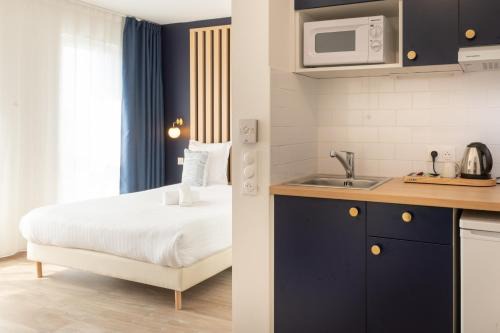 Ivry-port Apartment | Pet-Friendly Comfort at The Originals Résidence Le Monde