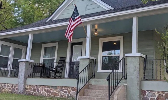 Mena House | Ideal Ouachita Depot: Roomy House in Prime Location