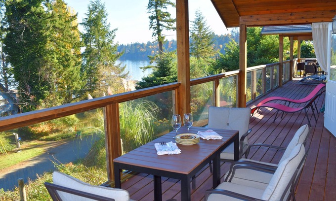 Regional District of Nanaimo House | Oceanfront North Suite at The Outlook - Rated 9.8/10!