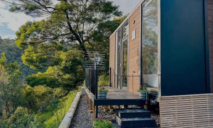 Diamond Harbour House | Pet-Friendly Haven at The Outlook - Guest Rated 8.7/10