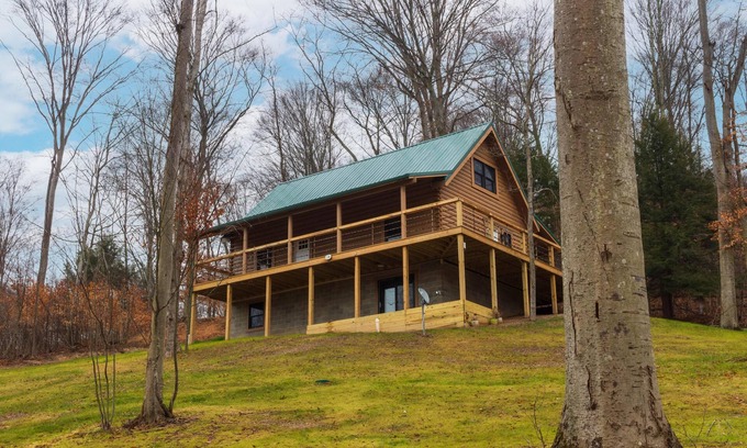 South Bloomingville Cabin | Experience The Overlook at Hocking Hills - Cabin #7 Awaits