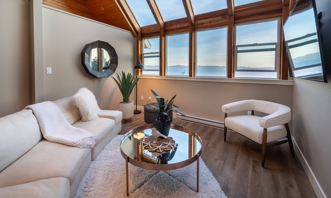 Otter Point House | Discover The Owls Nest: Oceanfront Paradise with Pool