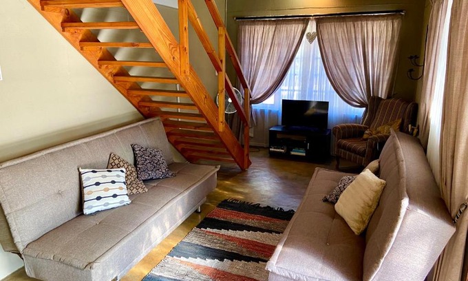 Nelspruit Apartment | Exceptional Stay at The Owls Thatch Guestcottage with Pool