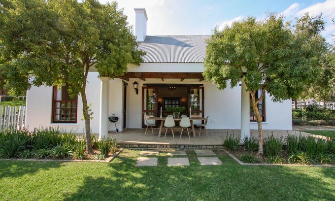 Greater Johannesburg Metropolitan Area House | Perfect Getaway at The Paddocks - Kyalami Cottage Retreat