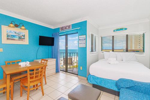 Myrtle Beach House | Discover Ocean Views at The Palace 405 with Pool Access