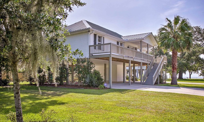Waveland House | Oceanfront Getaway at 'The Palm' Bay St. Louis