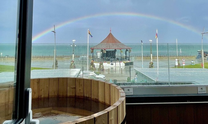 Bray Hotel | The Palm