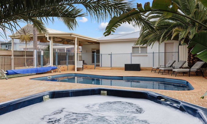 Smiths Beach House | The Palms in Smiths Beach