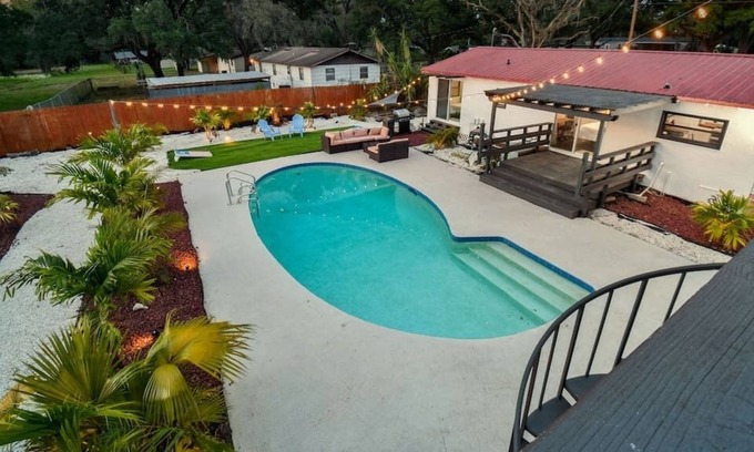 Seffner House | The Palms Oasis - Pool Getaway