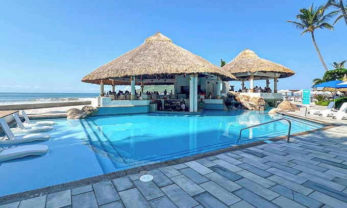 Zona Dorada Resort | Inviting The Palms Resort of Mazatlan: Family-Friendly Escape