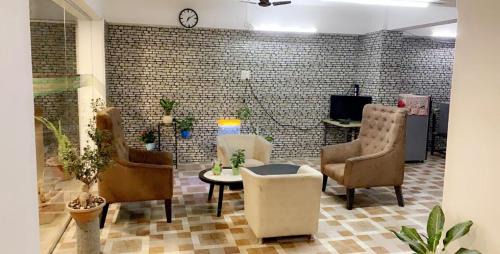 Aundh Hotel | Discover The Paradise Aundh: Pet-Friendly Retreat