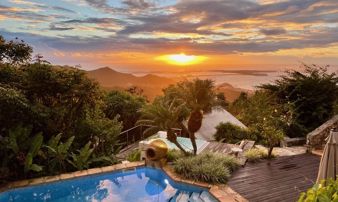 Bellevue Hotel | Adults Only Retreat at The Paradise Peak - Perfect for Relaxation
