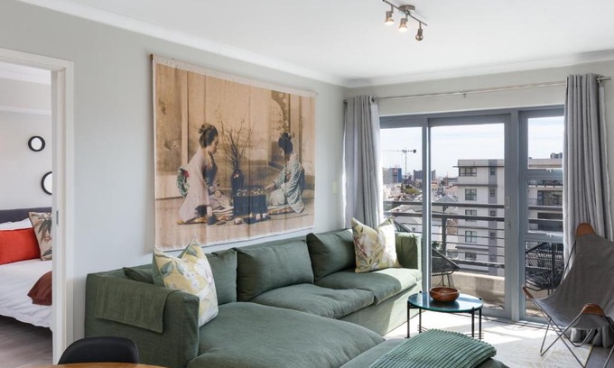 Observatory Apartment | Discover The Paragon Cosmo Sanctuary: Mountain & City Views