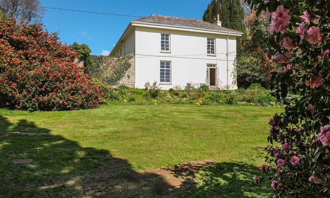 Warleggan Apartment | Welcome to The Patio Flat: Pet-Friendly Retreat in Bodmin Moor