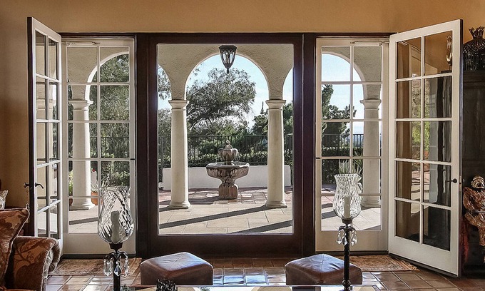 North Arroyo House | Experience The Patrician Hollywood Universal: 4-Star Perfection