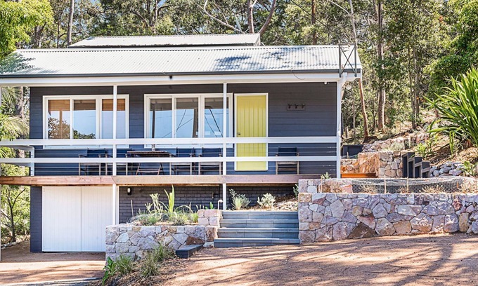 Hyams Beach House | Experience The Pavilion at Hyams Beach with Ocean Views