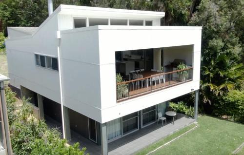 Pearl Beach Villa | Discover The Pavilions at Pearl: Family and Pet Friendly Stay