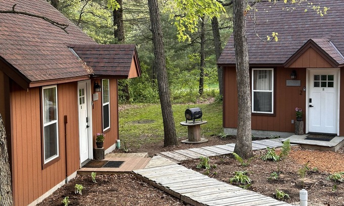 Wisconsin Dells Cabin | Serene Riverfront Cabin Near Sandstone Canyon & Dock
