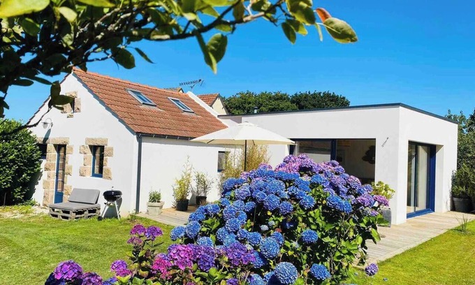 Pleumeur-Bodou House | Charming Doll House Retreat on the Pink Granite Coast