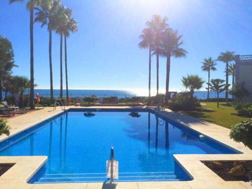 Bahia de Casares House | Discover The Pearl of Marrakech: Family & Pet Friendly Stay