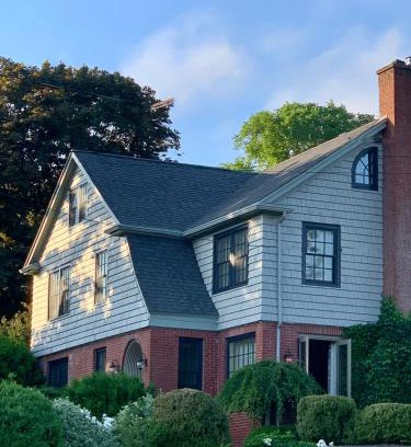 South End Bed & Breakfast | Experience The Pebble Bed and Breakfast with Ocean Views
