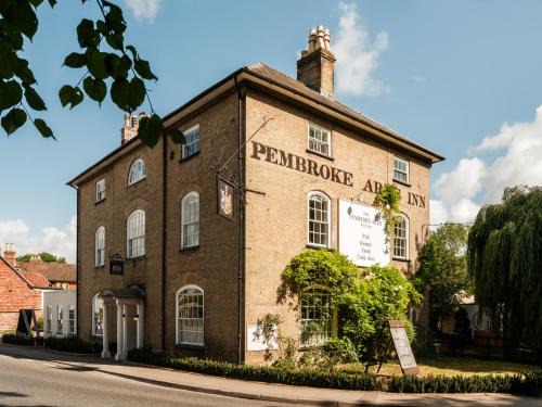 Wilton Hotel | Experience The Pembroke Arms: 4-Star Family-Friendly Retreat