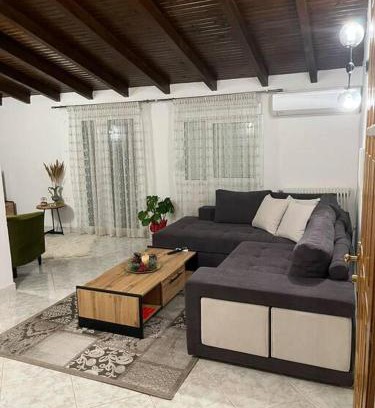 Maniakoi Apartment | Pet-Friendly Stay at The Penthouse Kastoria, Rated 9/10