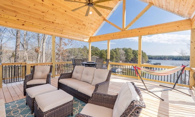 Littleton House | Discover The Perch at Lake Gaston with Breathtaking Views