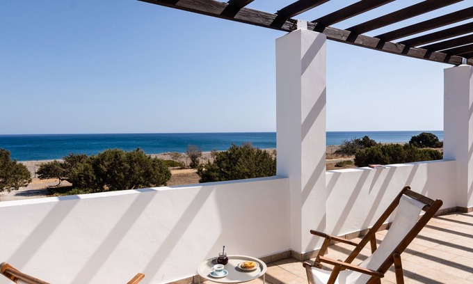 Gennadi House | Beach House Villa: Ideal Family Getaway, Pet Friendly!