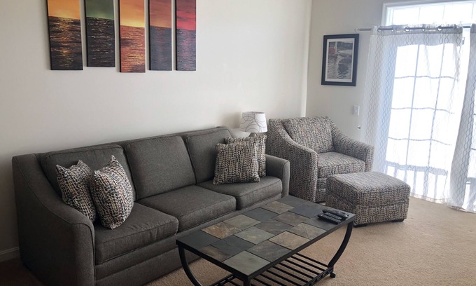 Rehoboth Beach Condo | Family-Friendly Condo with Ocean View and Pool Access
