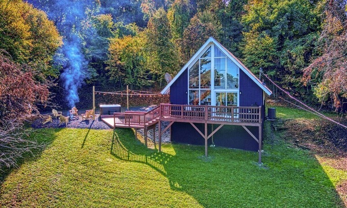 Stanley Cabin | Ideal Retreat for Coffee Lovers & Hikers with Mountain Views