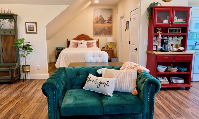 Branson Apartment | Ideal Location for Exploring Branson: 2 Bdrm Suite Comfort