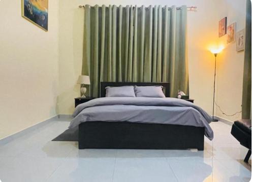 Abu Dhabi Apartment | Cozy The Perfect Studio: Family-Friendly Getaway Awaits