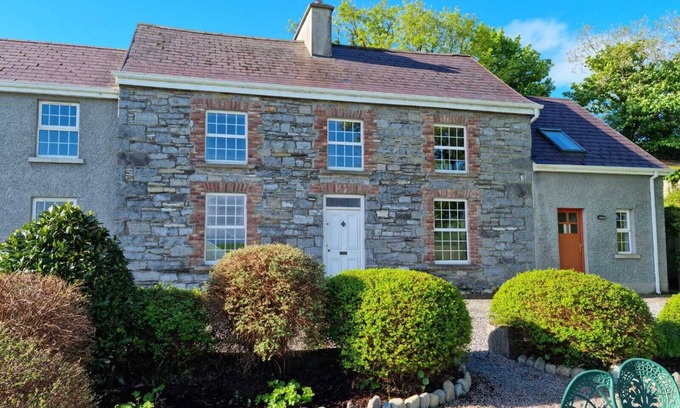 Donegal House | Discover Your Ideal Retreat on the Beautiful Northwest Coast