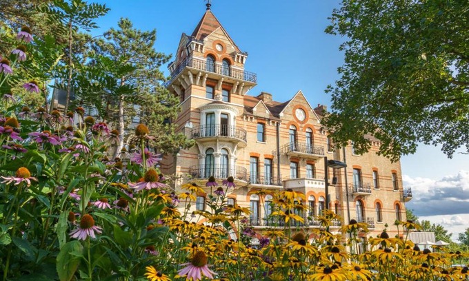 Richmond-upon-Thames Hotel | Discover The Petersham: A 4-Star Family-Friendly Retreat